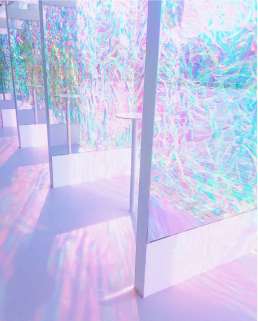 طبقة تظليل نافذة مزخرفة لباب الحمام