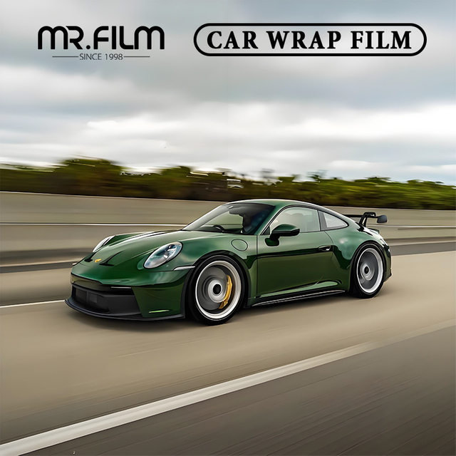 فيلم تغليف السيارة فائق اللمعان باللون الأخضر الداكن لسيارات السيدان الفاخرة