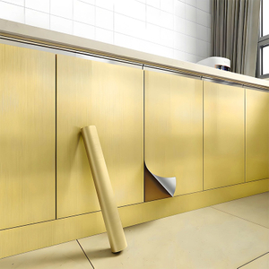 طبقة معدنية فضية مزخرفة من بيتج