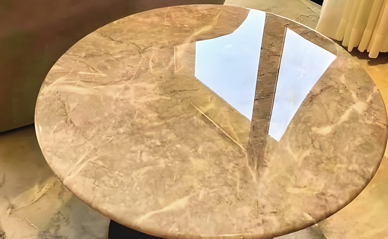 فيلم واقية للأثاث